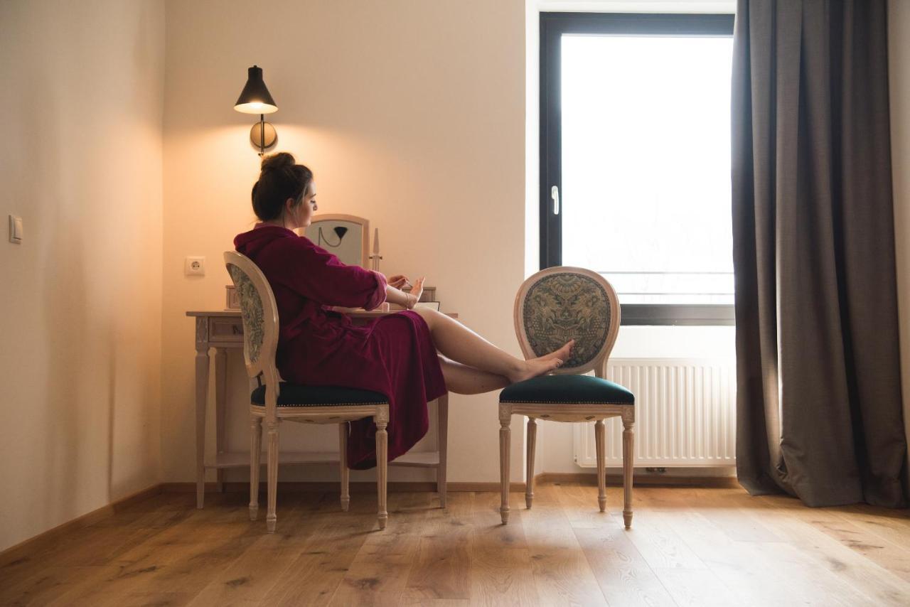 Historic Guesthouse Bircher B&B Apartments Near Sterzing 프라인펠트 외부 사진