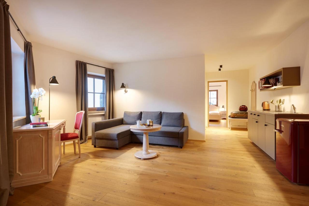 Historic Guesthouse Bircher B&B Apartments Near Sterzing 프라인펠트 외부 사진