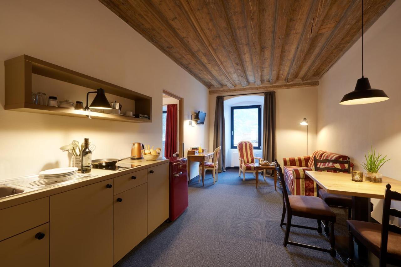 Historic Guesthouse Bircher B&B Apartments Near Sterzing 프라인펠트 외부 사진